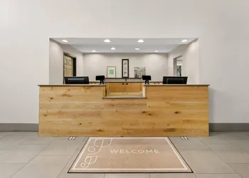 Country Inn & Suites by Radisson, Roanoke, VA hotel thumbnail 2