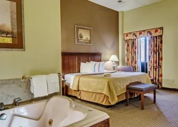 Quality Inn Salem - I-81 hotel thumbnail 6