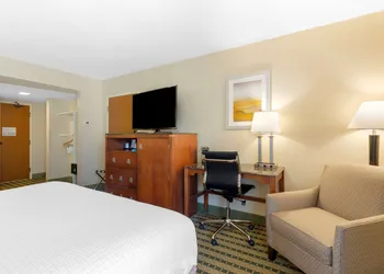 Best Western North Roanoke hotel thumbnail 4