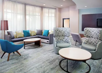 Courtyard by Marriott Roanoke Airport hotel thumbnail 2