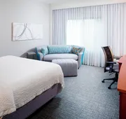 Courtyard by Marriott Roanoke Airport hotel detail image 7