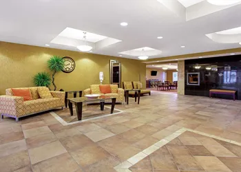 La Quinta Inn & Suites by Wyndham Bismarck hotel thumbnail 5