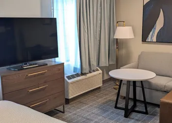 Staybridge Suites Bismarck by IHG hotel thumbnail 5