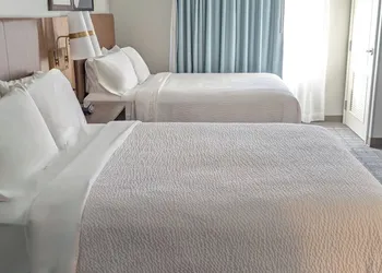 Staybridge Suites Bismarck by IHG hotel thumbnail 6