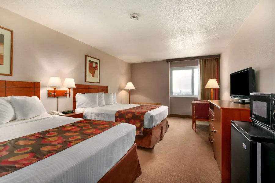Ramada by Wyndham Bismarck hotel detail image 6