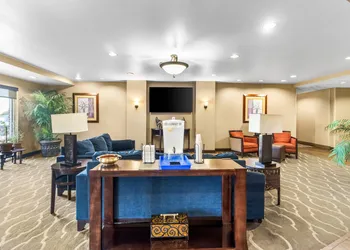 Comfort Suites Mount Vernon hotel thumbnail 2