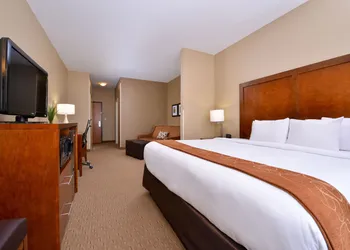 Comfort Suites Mount Vernon hotel thumbnail 7