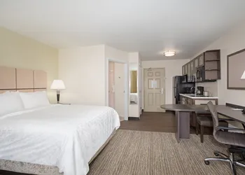Candlewood Suites Cheyenne by IHG hotel thumbnail 5