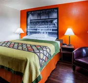 Super 8 by Wyndham Giddings hotel detail image 7