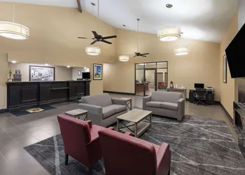 Super 8 by Wyndham Alexandria LA hotel thumbnail 4