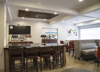Holiday Inn Express & Suites Alexandria by IHG hotel thumbnail 7