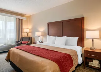 Comfort Inn Medford North hotel thumbnail 6