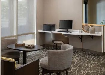 SpringHill Suites by Marriott Medford hotel thumbnail 2