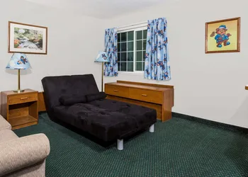 Travelodge by Wyndham Grants Pass hotel thumbnail 5