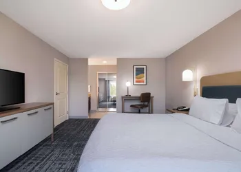 Homewood Suites Medford hotel thumbnail 5
