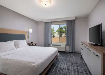 Homewood Suites Medford hotel thumbnail 8