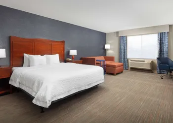 Hampton Inn Medford hotel thumbnail 6