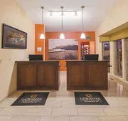 La Quinta Inn & Suites by Wyndham Woodburn hotel detail image 3