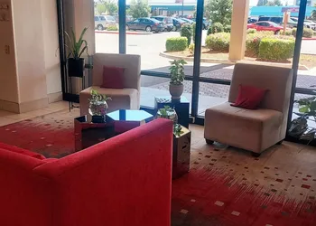 Holiday Inn Salem by IHG hotel thumbnail 6
