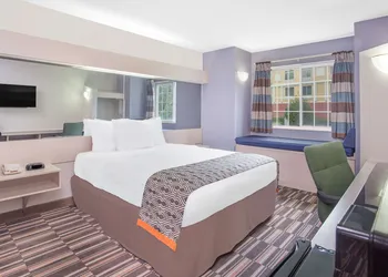 Microtel Inn & Suites By Wyndham Appleton hotel thumbnail 5