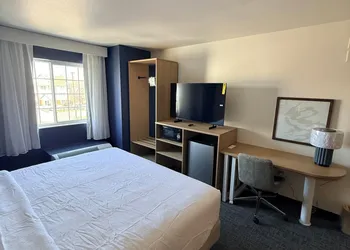 Microtel Inn & Suites By Wyndham Appleton hotel thumbnail 7