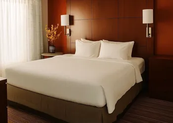 MainStay Suites Appleton Airport - Fox River Mall Area hotel thumbnail 5