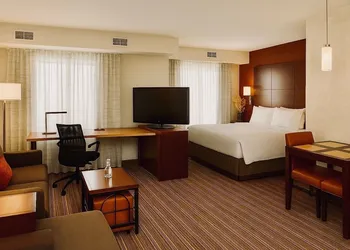 MainStay Suites Appleton Airport - Fox River Mall Area hotel thumbnail 7