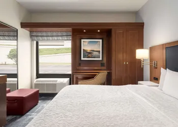 Hampton Inn By Hilton Wausau hotel thumbnail 7