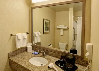 Fairfield Inn & Suites by Marriott Wausau hotel thumbnail 2