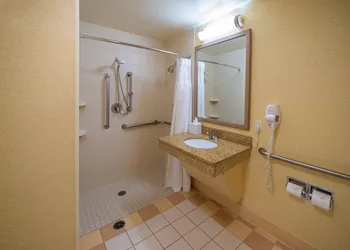 Fairfield Inn & Suites by Marriott Wausau hotel thumbnail 4