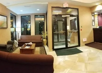 Quality Inn Alexandria hotel thumbnail 5