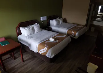 Quality Inn Alexandria hotel thumbnail 6
