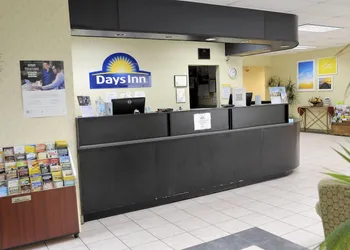 Days Inn by Wyndham Luray Shenandoah hotel thumbnail 3