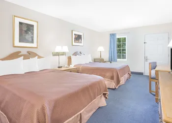Howard Johnson by Wyndham Staunton hotel thumbnail 8