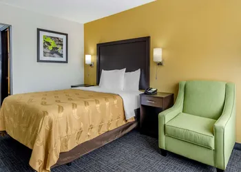 Quality Inn Verona - Staunton North hotel thumbnail 4
