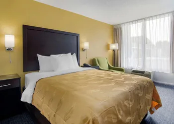 Quality Inn Verona - Staunton North hotel thumbnail 6