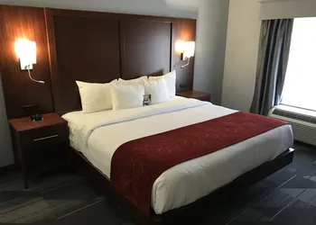 Comfort Suites Olive Branch - Memphis South hotel thumbnail 4