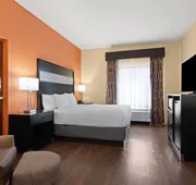 La Quinta Inn & Suites by Wyndham Florence hotel detail image 4