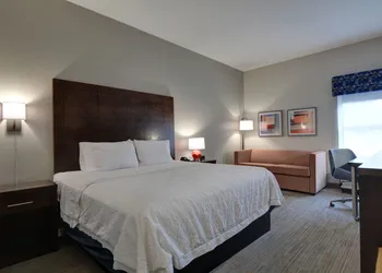 Hampton Inn Greenwood hotel thumbnail 4