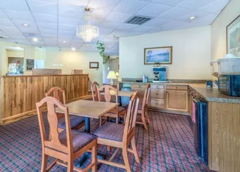 Guest Inn hotel thumbnail 2