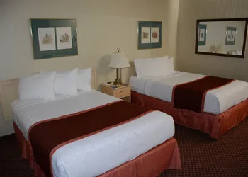 Travelodge by Wyndham Lethbridge hotel thumbnail 5