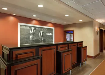Hampton Inn Wichita Falls Sikes Senter Mall hotel thumbnail 4