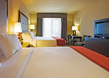 Holiday Inn Express & Suites Wichita Falls by IHG hotel thumbnail 5