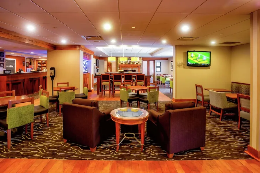 Hampton Inn Wheeling hotel detail image 6