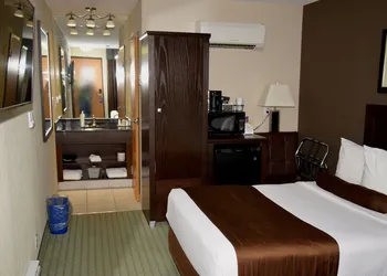 Coast Lethbridge Hotel & Conference Centre hotel thumbnail 6