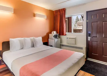 Motel 6 Lethbridge, AB hotel thumbnail 3