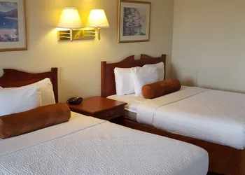 Knights Inn Lethbridge hotel thumbnail 5