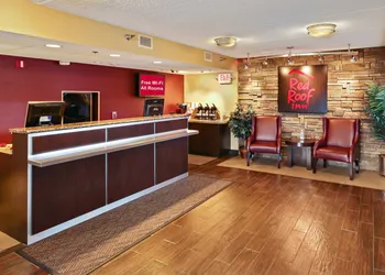 Red Roof Inn Johnson City hotel thumbnail 2