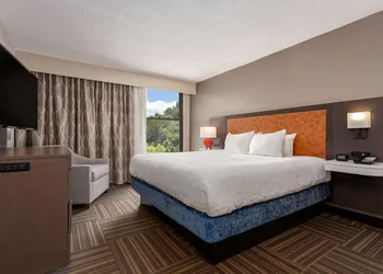 Hampton Inn Bristol hotel thumbnail 5