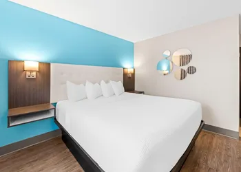 Howard Johnson by Wyndham Thunder Bay hotel thumbnail 7